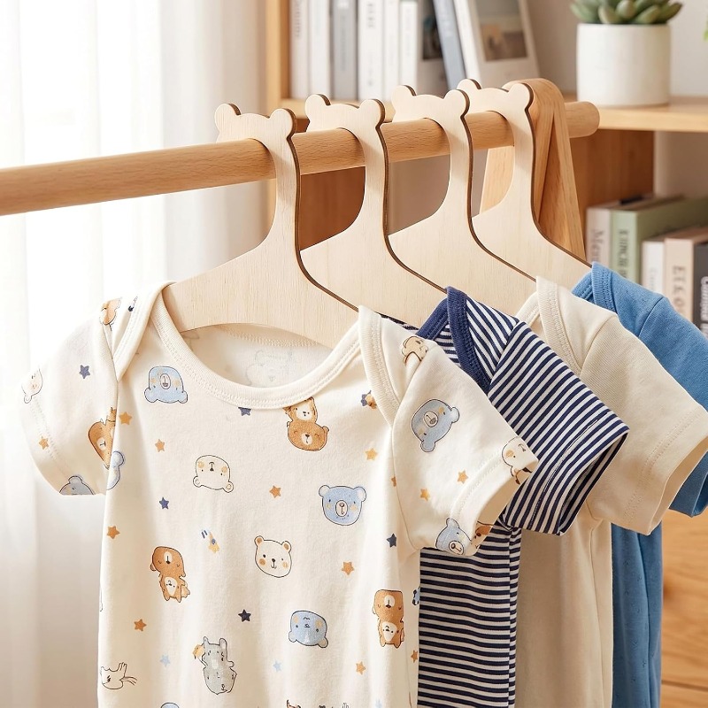 Baby Clothes Rack Cute Bear Wo - Baby Clothing Hangers recension och pris