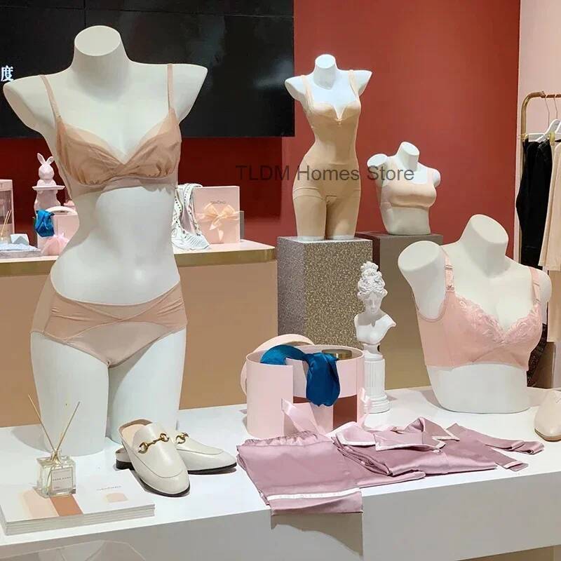 Half-length Underwear Mannequi - Baby Clothing Stores recension och pris